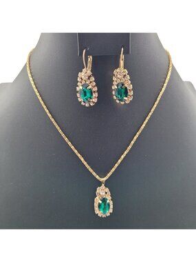 Water Drop Green Rhinestone Necklace & Earring Set Gold Tone